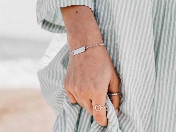 Comment bien prendre soin d'un bracelet en acier ?